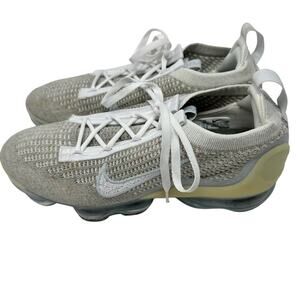 Nike VaporMax 2021 Flyknit White Pure Platinum DC4112-100 Women’s size 9